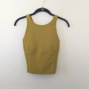 Lululemon Women's Tank sz 6